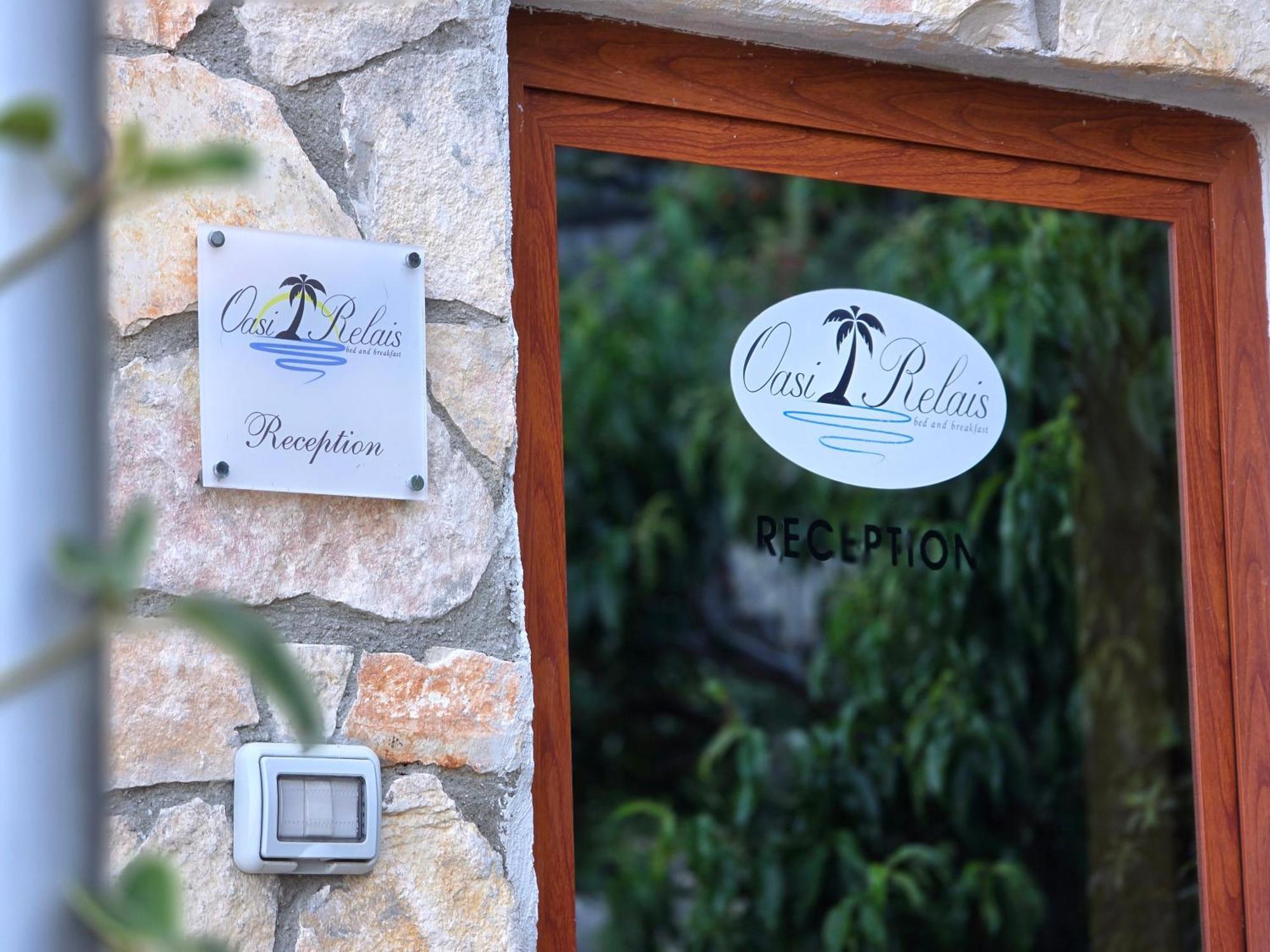 ヴィーコ・エクエンセ Oasi Relais Bed & Breakfast エクステリア 写真