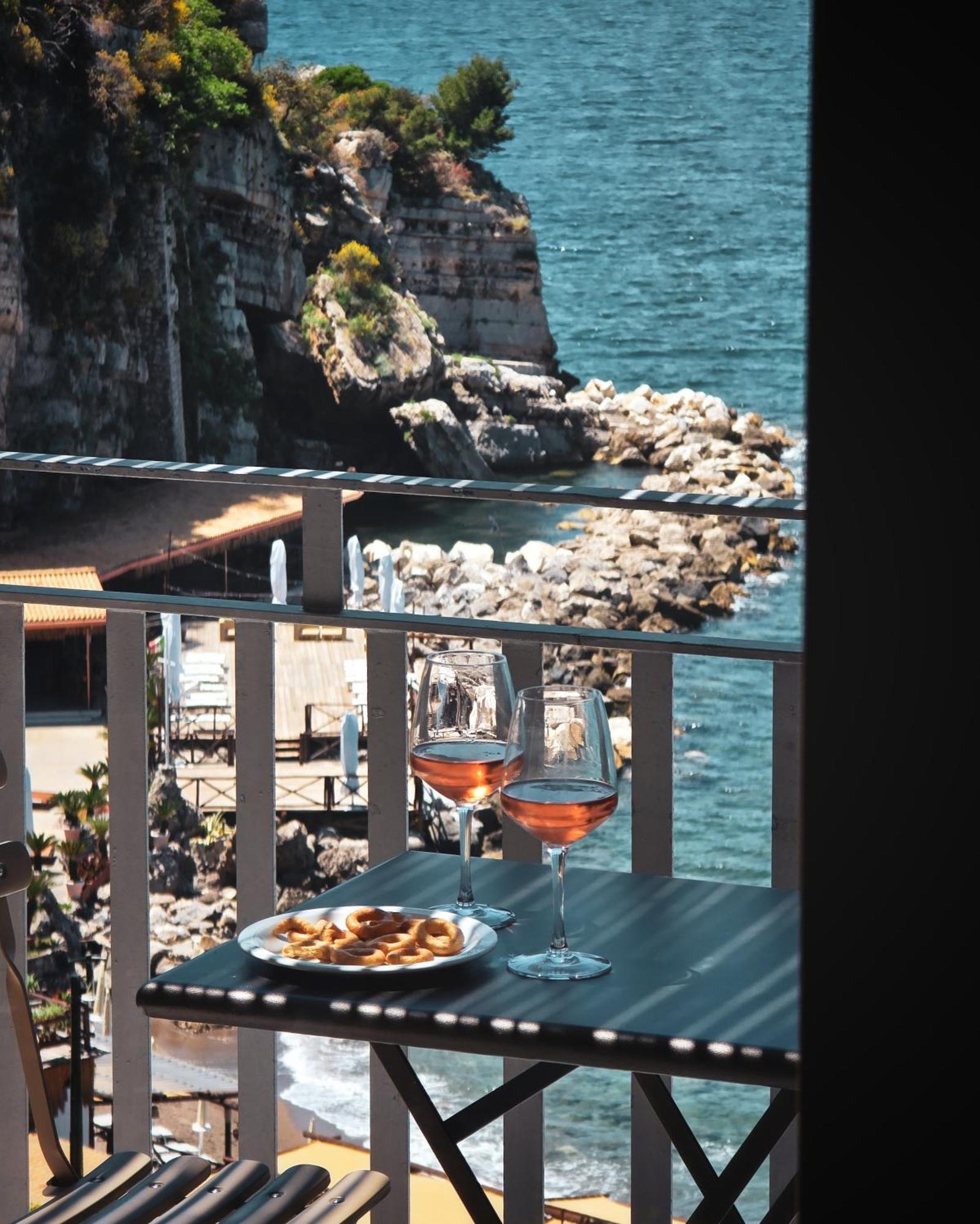 ヴィーコ・エクエンセ Oasi Relais Bed & Breakfast エクステリア 写真