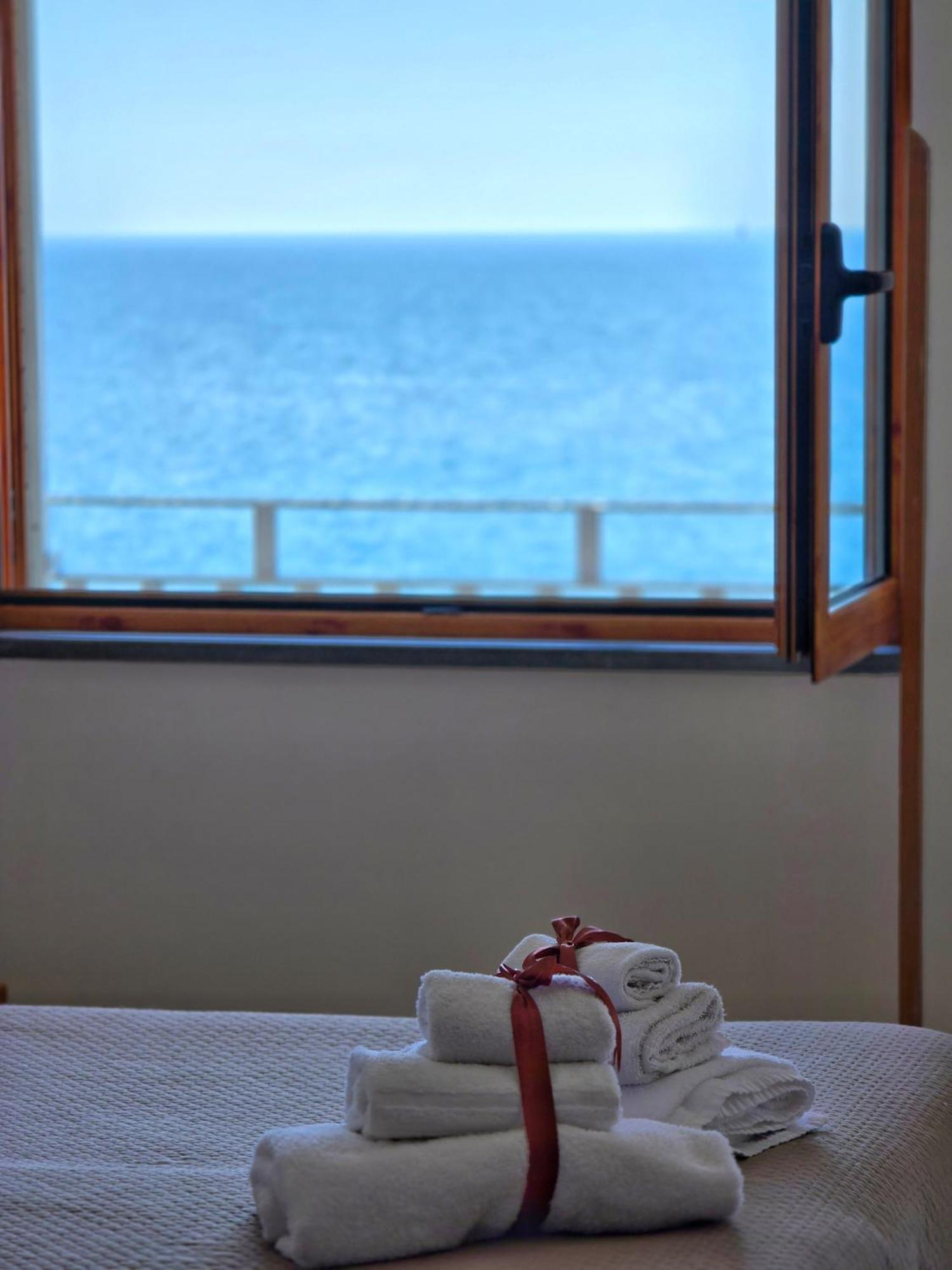 ヴィーコ・エクエンセ Oasi Relais Bed & Breakfast エクステリア 写真