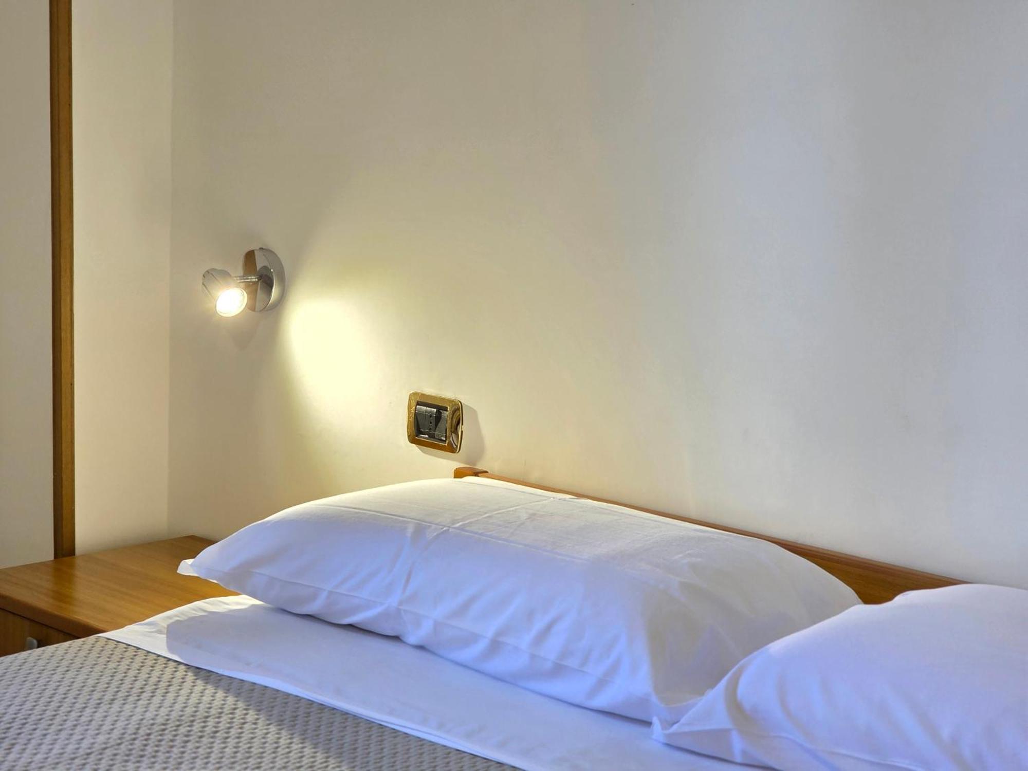 ヴィーコ・エクエンセ Oasi Relais Bed & Breakfast エクステリア 写真